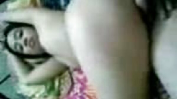 شلخته مو قرمز، کلر رابینز، در حالی که گره خورده است، بادکنک می زند داستانهای سکسی بامادرزن